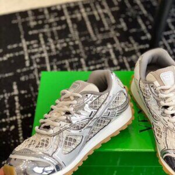Bottega Veneta Metallic Silver Lace-Up Sneakers with Gum Sole - Picture 5 of 8